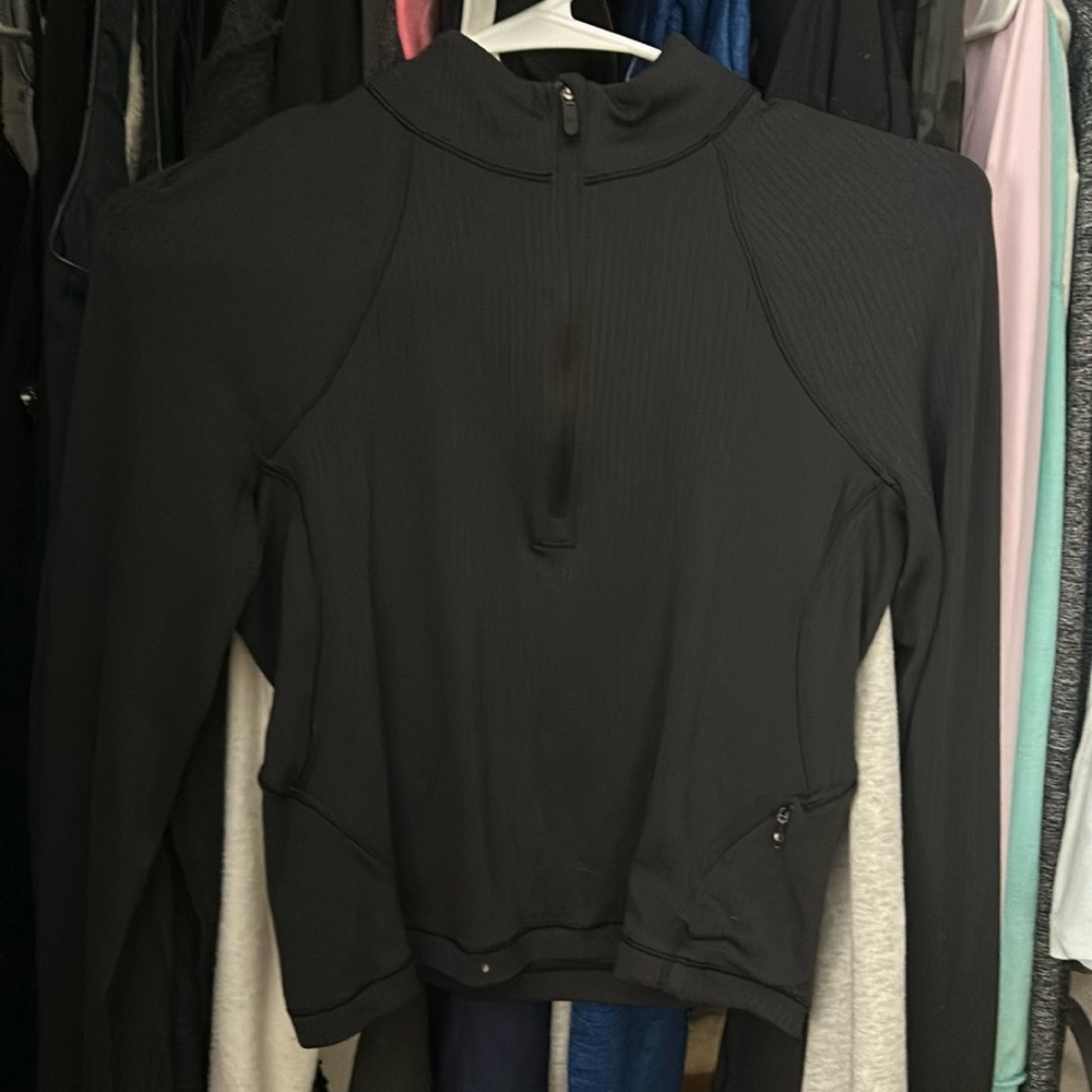 Lululemon run rubbed cropped half zip size 6